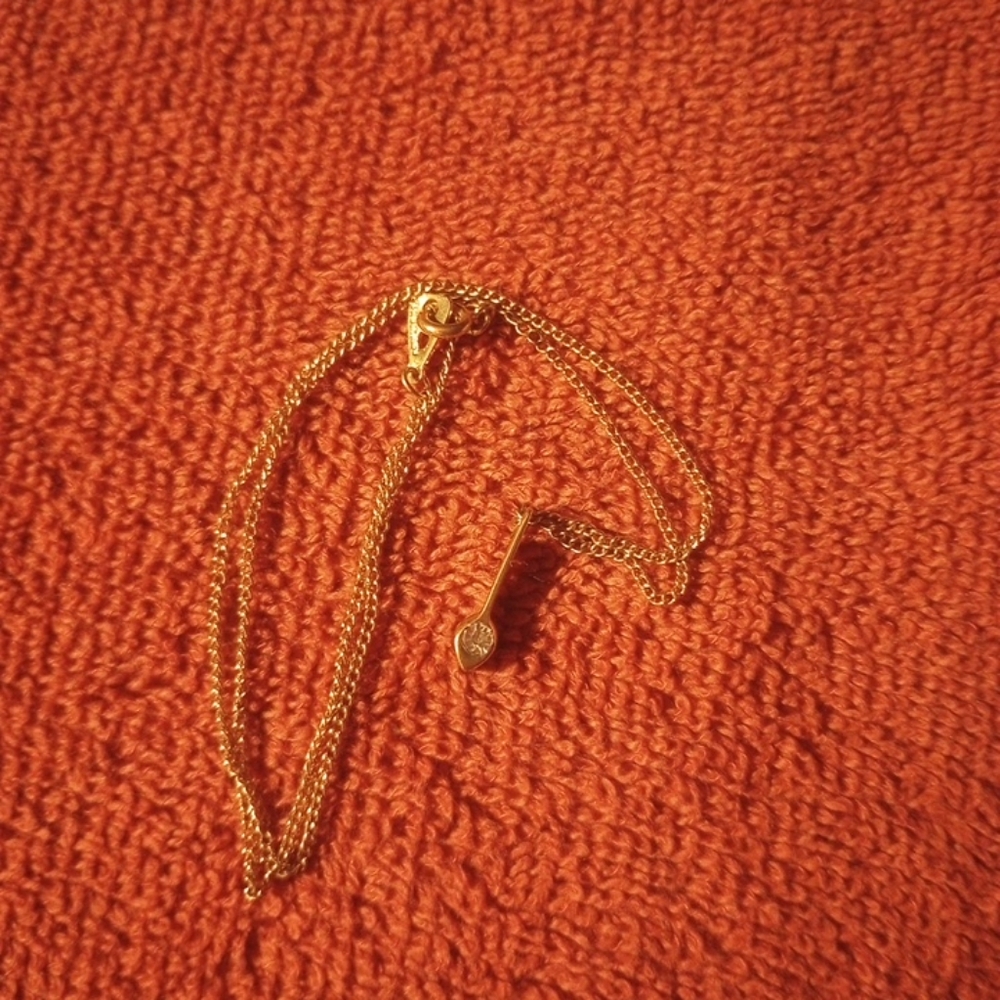 Artistry 16" gold tone chain and pendant with rhinestone